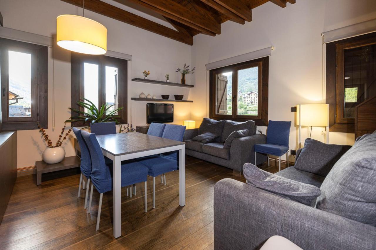 Apartamentos Casa Roldan I Benasque Bagian luar foto