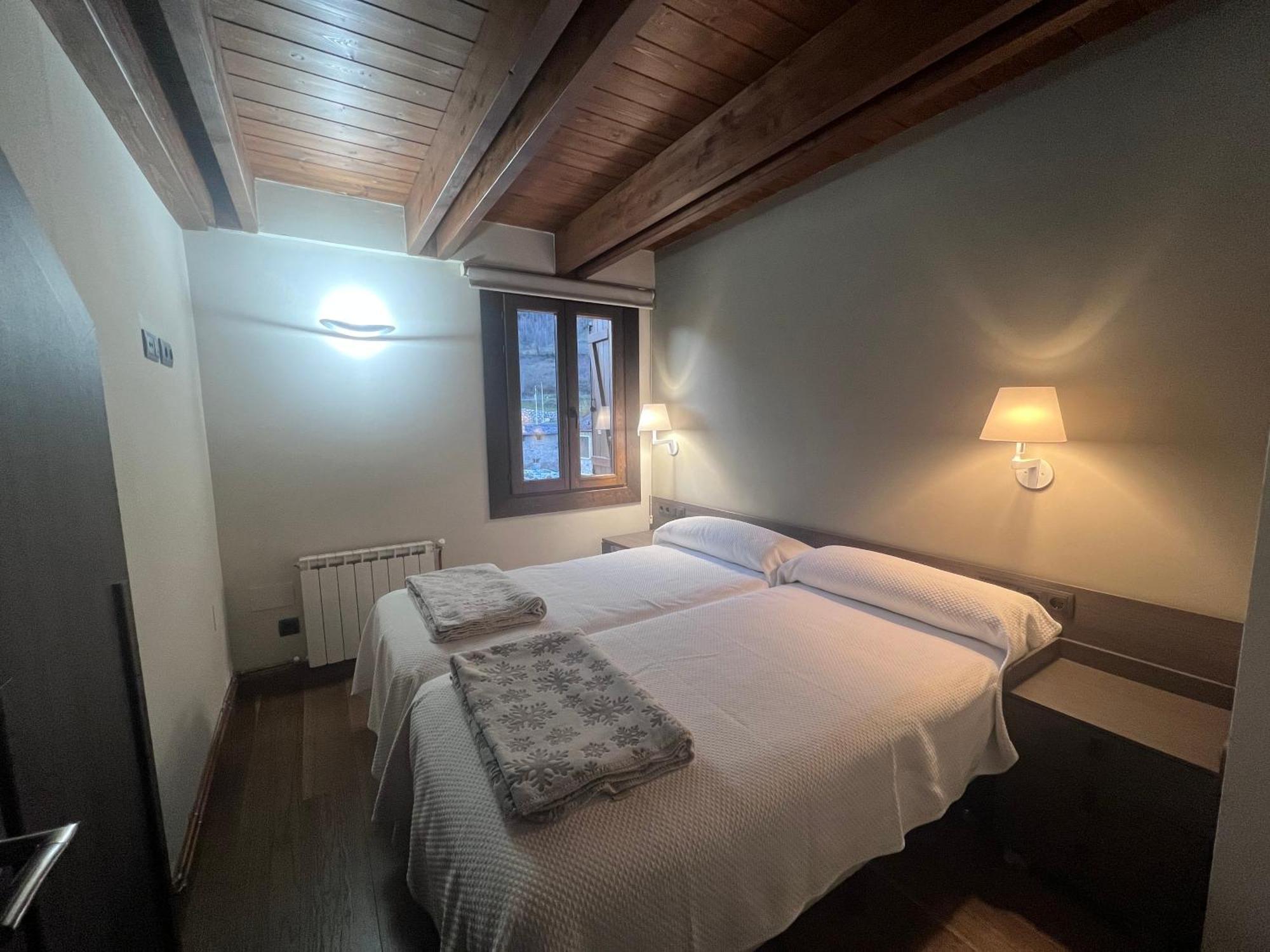 Apartamentos Casa Roldan I Benasque Bagian luar foto